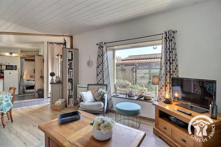 Gîte pour 2 personnes, avec jardin dans Mesnil-Roc'h - 3