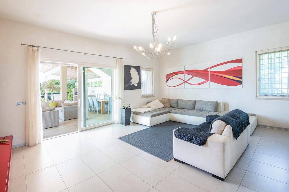 Mooi huis in Lazise Vr in Lazise, Garda Bergen