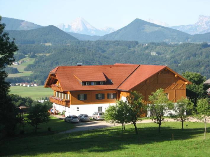 Location de vacances pour 2 personnes, avec Terrasse et Jardin ainsi que Sauna et Vue à Thalgau