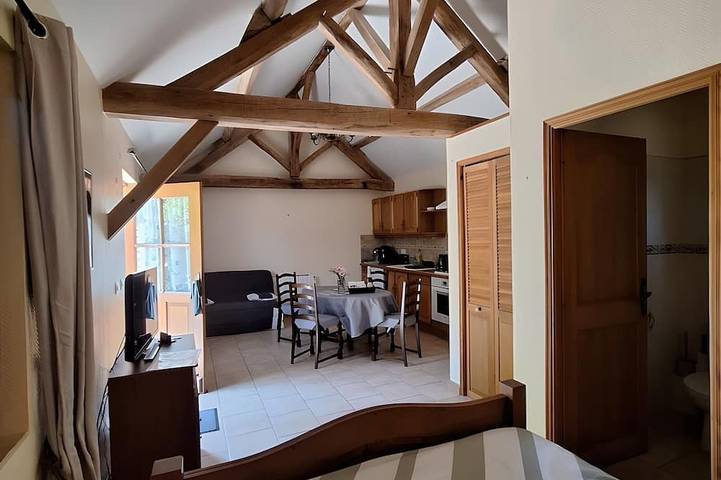 Gîte pour 4 personnes, avec terrasse et jardin à Armaillé