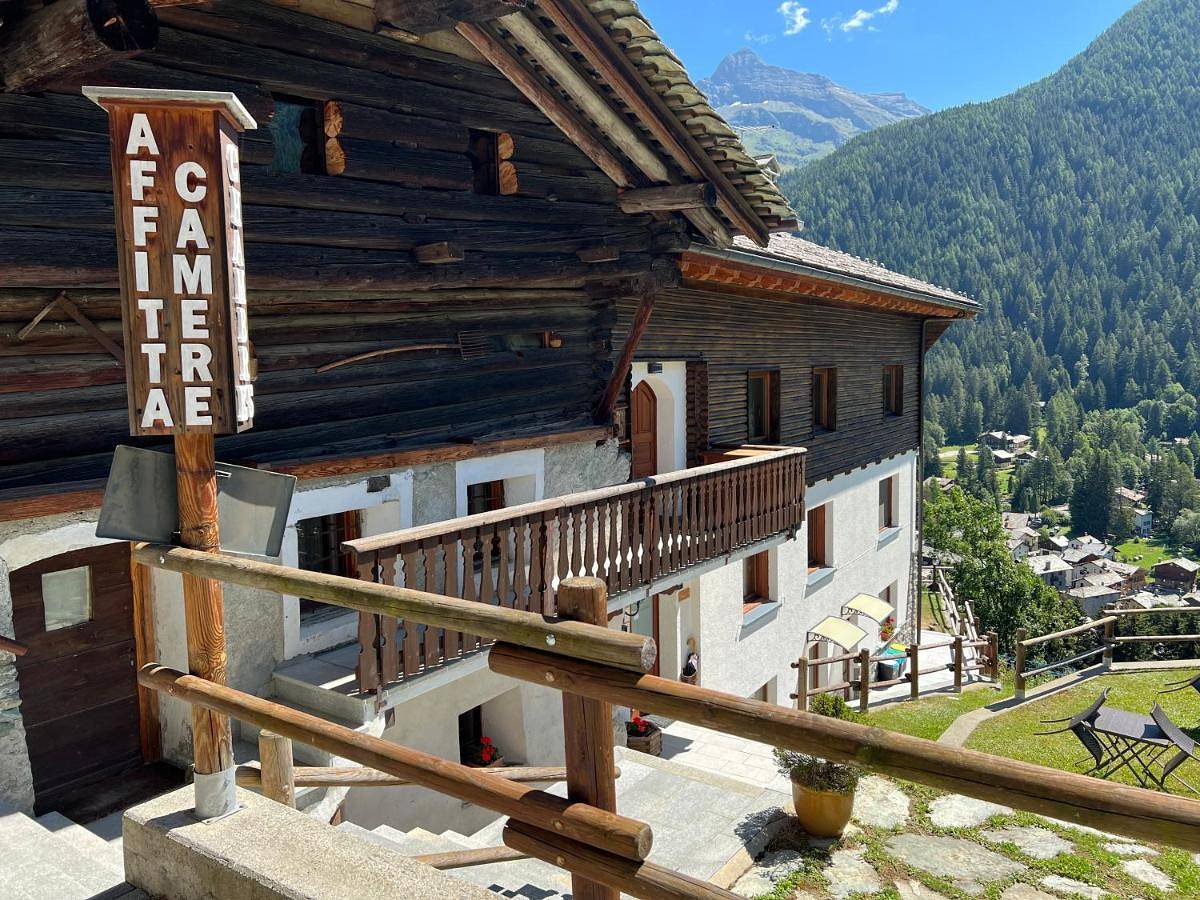 Standard Double or Twin Room in Champoluc, Ayas