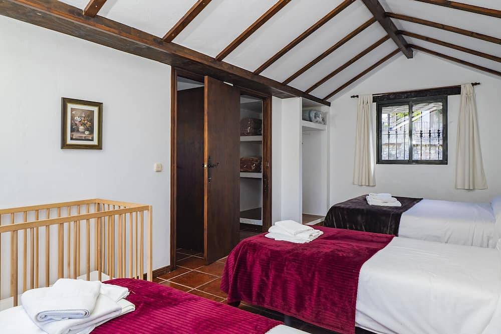 Cubo's Casa Rural La Jara de Libar / piscine privée / wifi gratuit / vue in Jimera de Líbar, Province de Málaga