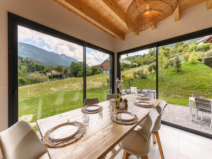 Gîte pour 6 personnes, avec jardin et balcon, adapté aux familles dans Semnoz