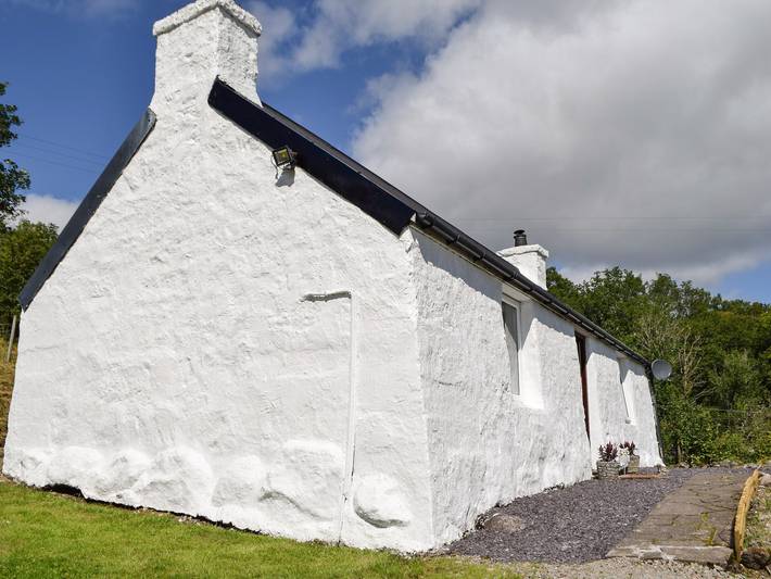 Log cabin for 2 people, with garden the Highlands