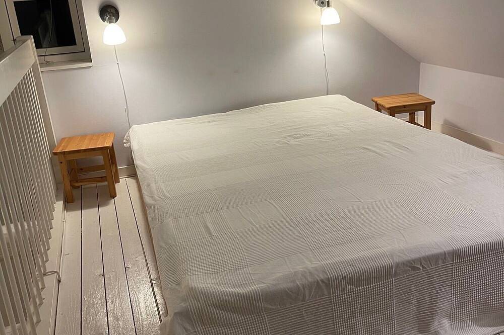 Nice farm apartment with terrace and garden right next to forest and river. in Kronoberg