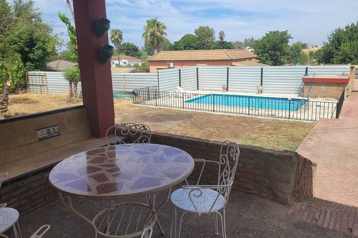 Gîte pour 8 personnes, avec jardin - 1