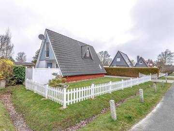 Ferienhaus für 4 Personen, mit Garten und Terrasse, kinderfreundlich in Neuharlingersiel