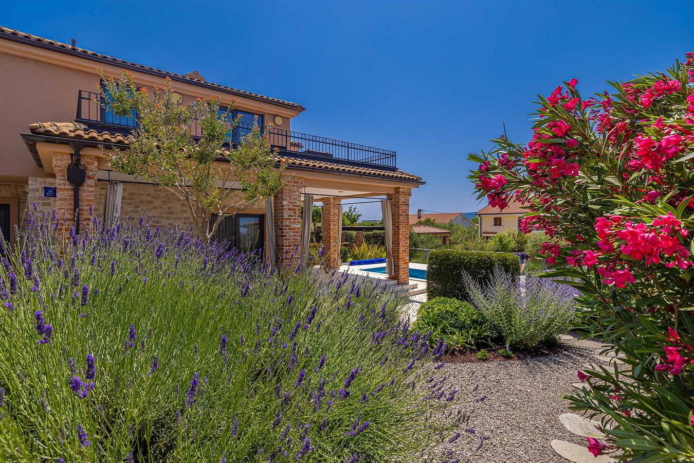 Villa Nathalie mit privatem Pool, Whirlpool und Außensauna in Linardici, Krk