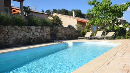 Villa pour 6 Personnes dans Joyeuse, Massif central, Photo 1