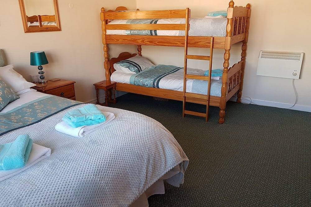 Apartment for 4 People in Paignton, Torbay