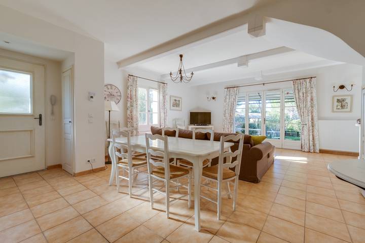 Location de vacances pour 6 personnes, avec balcon et jardin à La Motte - 4
