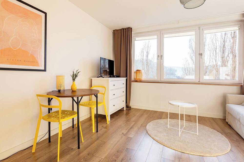 Hel leilighet, Gdynia Główna Sunny Studio in Gdynia, Trippelbyen