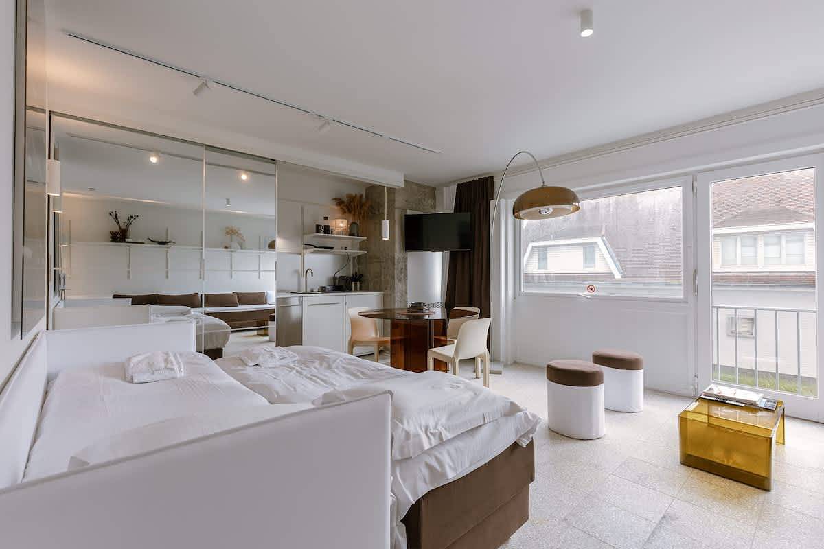 Ganze Ferienwohnung, Coastal studio - beach access a few steps away & kitchen in Knokke-Heist, Belgische Küste
