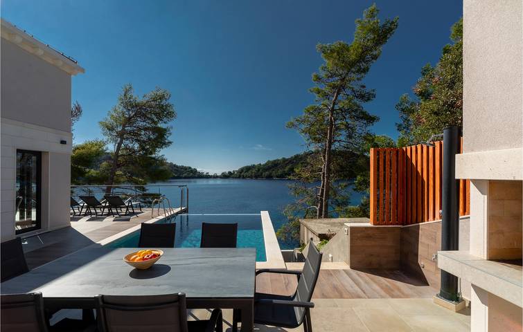 Reizende Ferienwohnung, 1,5 km vom Strand entfernt, mit Pool und Annehmlichkeiten in Blato, Korcula