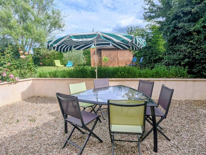 Gîte pour 6 personnes, avec Jardin dans Arceau