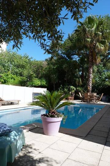 Villa pour 6 personnes, avec piscine ainsi que jardin et vue à Marseille