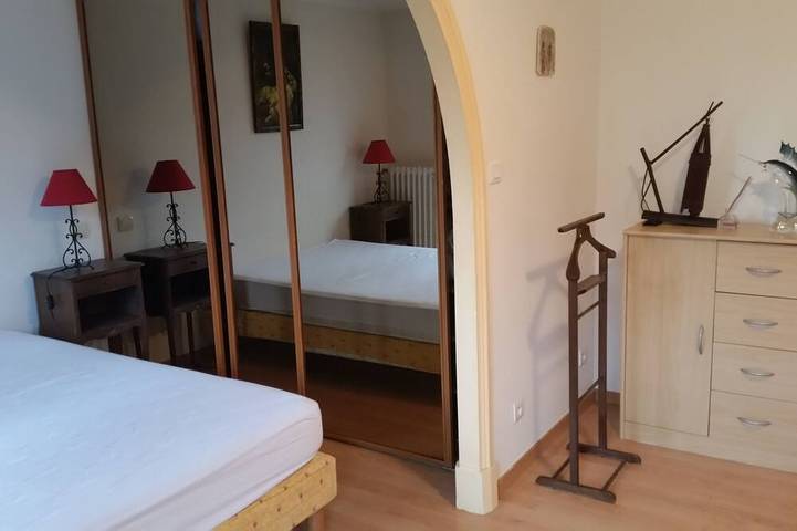 Location de vacances pour 4 personnes, avec piscine ainsi que balcon et jardin à Cantaron - 4