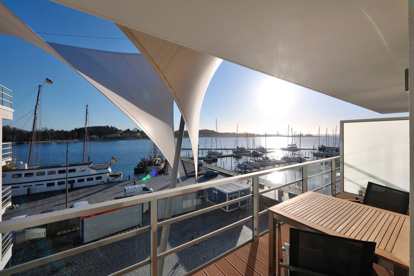 Apartamento vacacional entero, Apartment 23 "Windsegler", Blickrichtung Binnenhafen Nord/Offenes Meer in Eckernförde, Bay of Eckernförde
