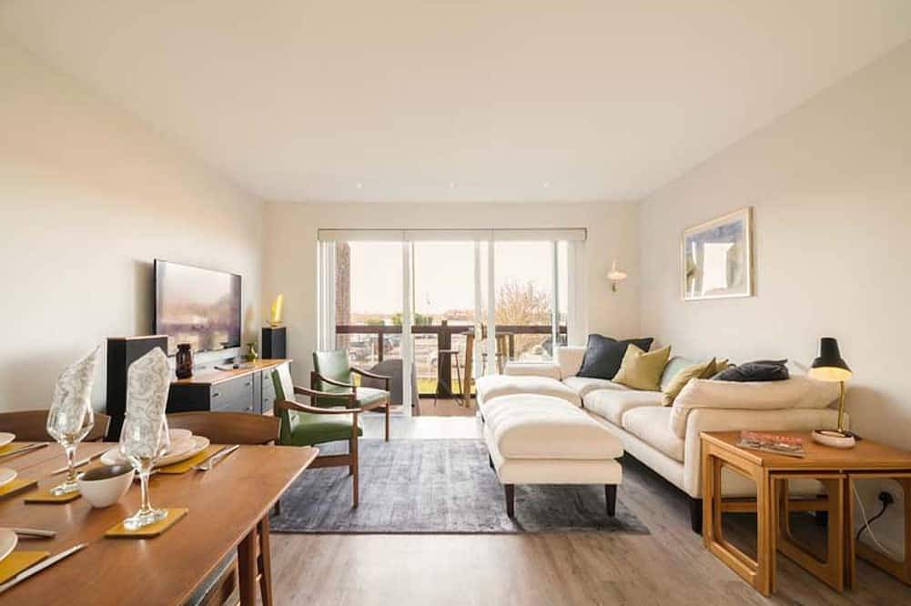 Rampart View -  a house that sleeps 6 guests  in 3 bedrooms in Gosport, Hampshire