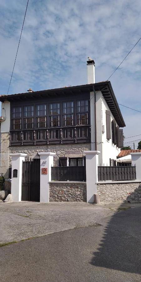 Apartamento para 2 personas, con Balcón además de Terraza y Vistas en Poo de Llanes