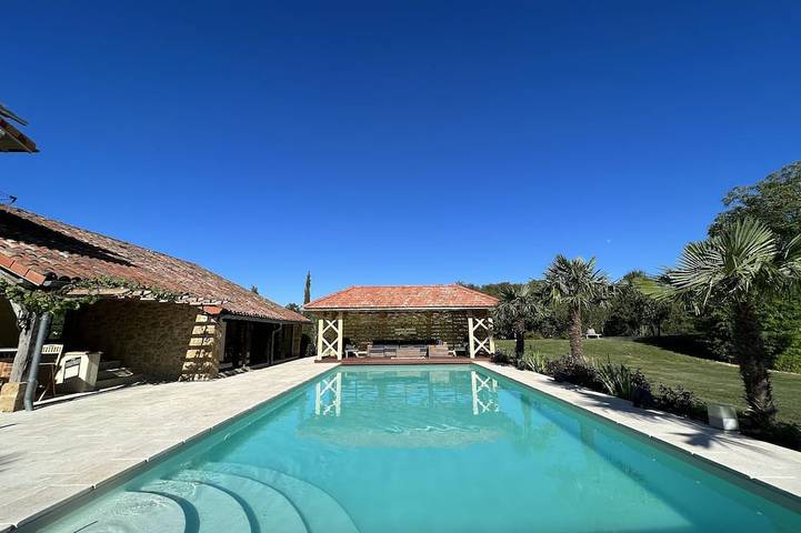 Gîte pour 5 personnes, avec jardin et piscine à Boulogne-sur-Gesse - 2