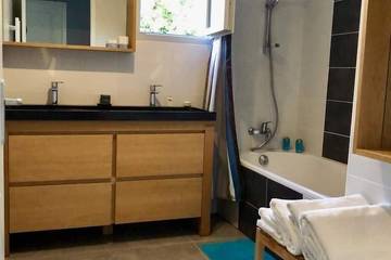Maison De Vacances pour 5 Personnes dans Saint-Maximin-la-Sainte-Baume, Région de Brignoles, Photo 4