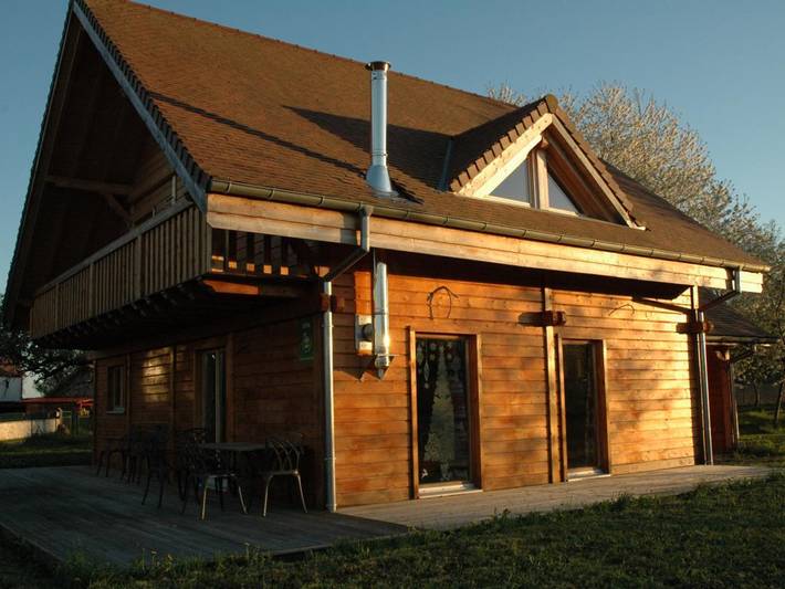 Chalet pour 7 personnes, avec jardin ainsi que piscine et terrasse en Auvergne - 4