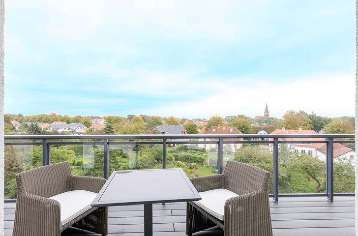 Ferienwohnung für 5 Personen, mit Balkon und Sauna sowie Seeblick in Wustrow