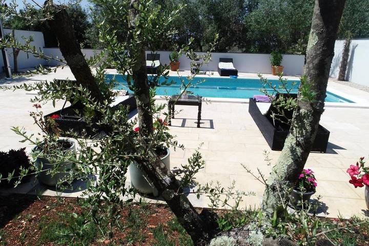 Villa für 5 Personen, mit Terrasse und Pool sowie Ausblick in Fazana