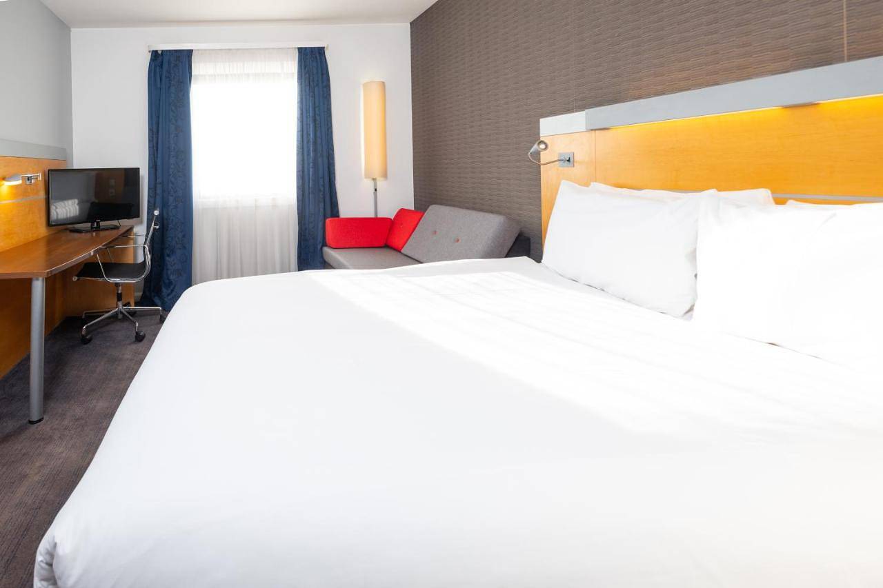 Holiday Inn Express Bedford by Ihg in Bedford