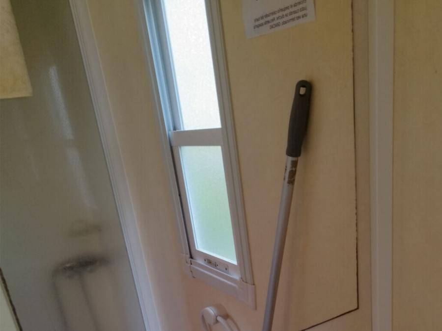 Camping Del Padel - Mobilhome 4 personnes - Mobil Home 2 Chambres 4 Personnes in Les Avenières, Région de La Tour-du-Pin