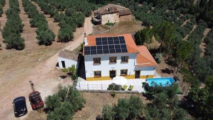 Casa rural para 12 personas, con vistas además de jardín y piscina en Segura de la Sierra