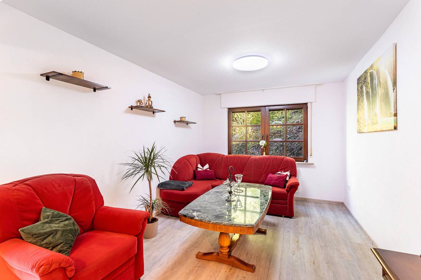 Domicile de vacances 'Haus Waldesruh' avec terrasse privée, balcon et Wi-Fi in Medebach, Upland