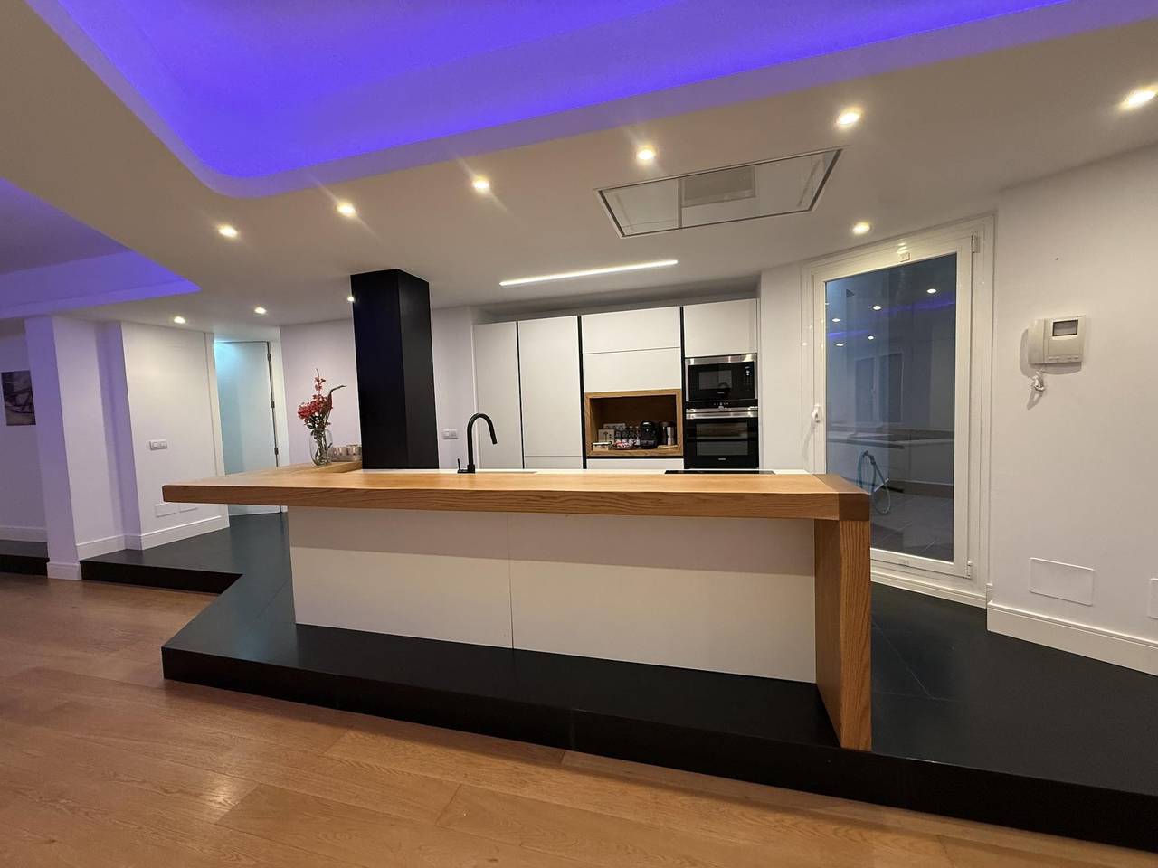 Entire holiday apartment, The urban oasis of Malaga in Malaga Centro Historico, Malaga