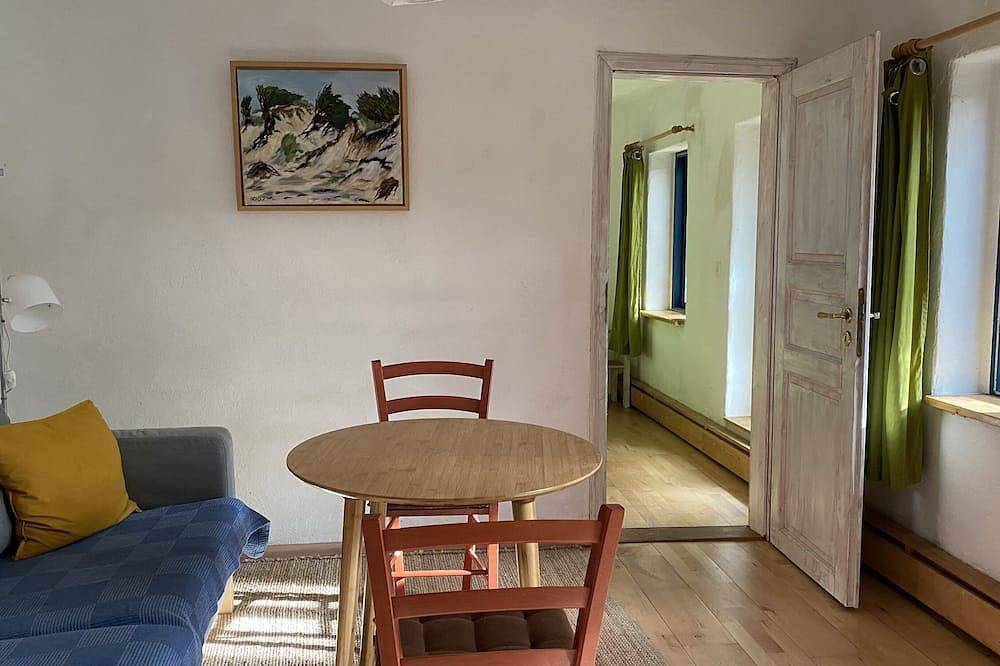 Ganze Wohnung, Gemütliche Ferienwohnung mit Lehmputzen, waldnahes ruhiges Grundstück in Prerow, Fischland - Darß - Zingst