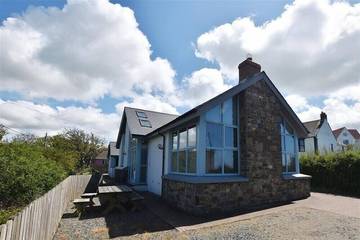 Cottage for 8 People in Broad Haven, Pembrokeshire, Photo 2
