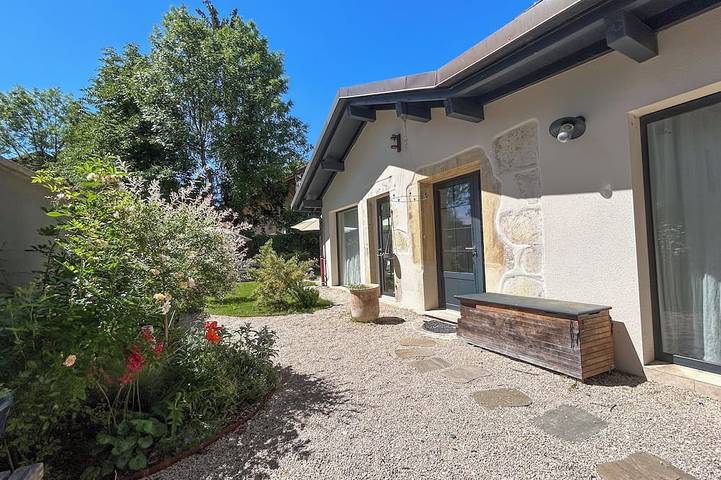 Gîte pour 4 personnes, avec Jardin et Piscine dans Chevry