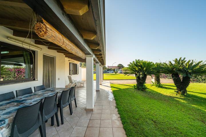 Location de vacances pour 8 personnes, avec jardin dans Île de Sant'Antioco - 3