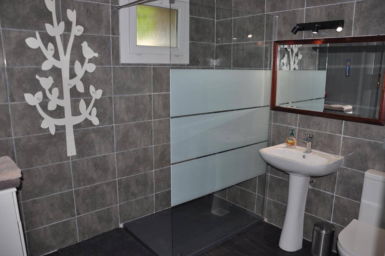Double Room in Entraigues-sur-la-Sorgue, Vaucluse
