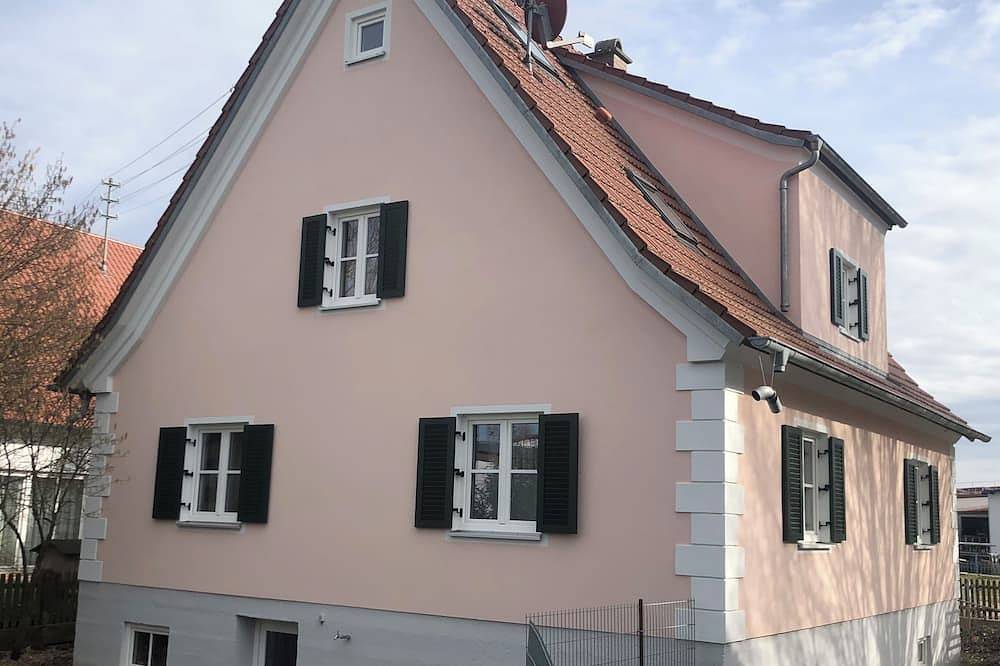 Ganze Wohnung, Ferienwohnung in ruhiger, aber dennoch zentraler Lage in Donauwörth, Bayerisch Schwaben