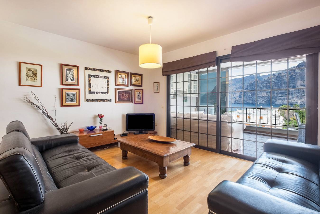 Apartamento entero, Apartamento "Casa Tatiana" en Los Gigantes con vistas al mar, terraza y Wi-Fi in Playa de los Guíos, Santiago del Teide