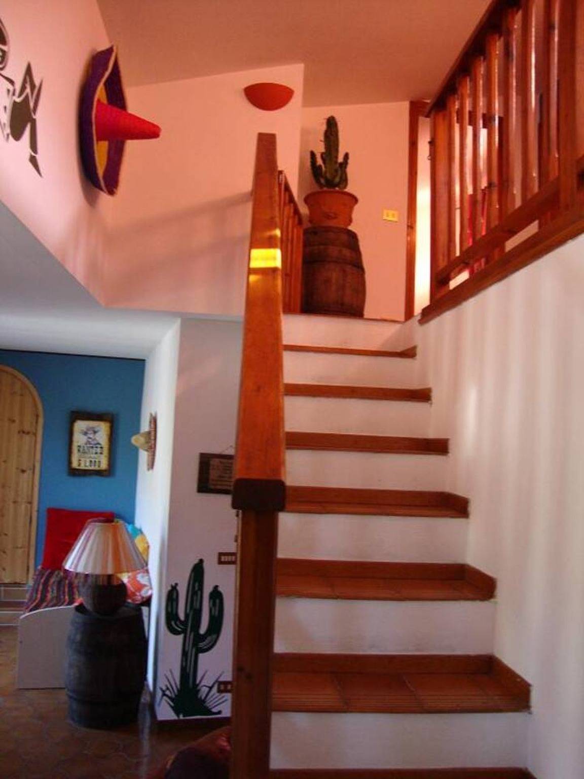 Willkommenes Familienhaus in Olivetta mit großem Garten in Olivetta San Michele, Imperia Provinz