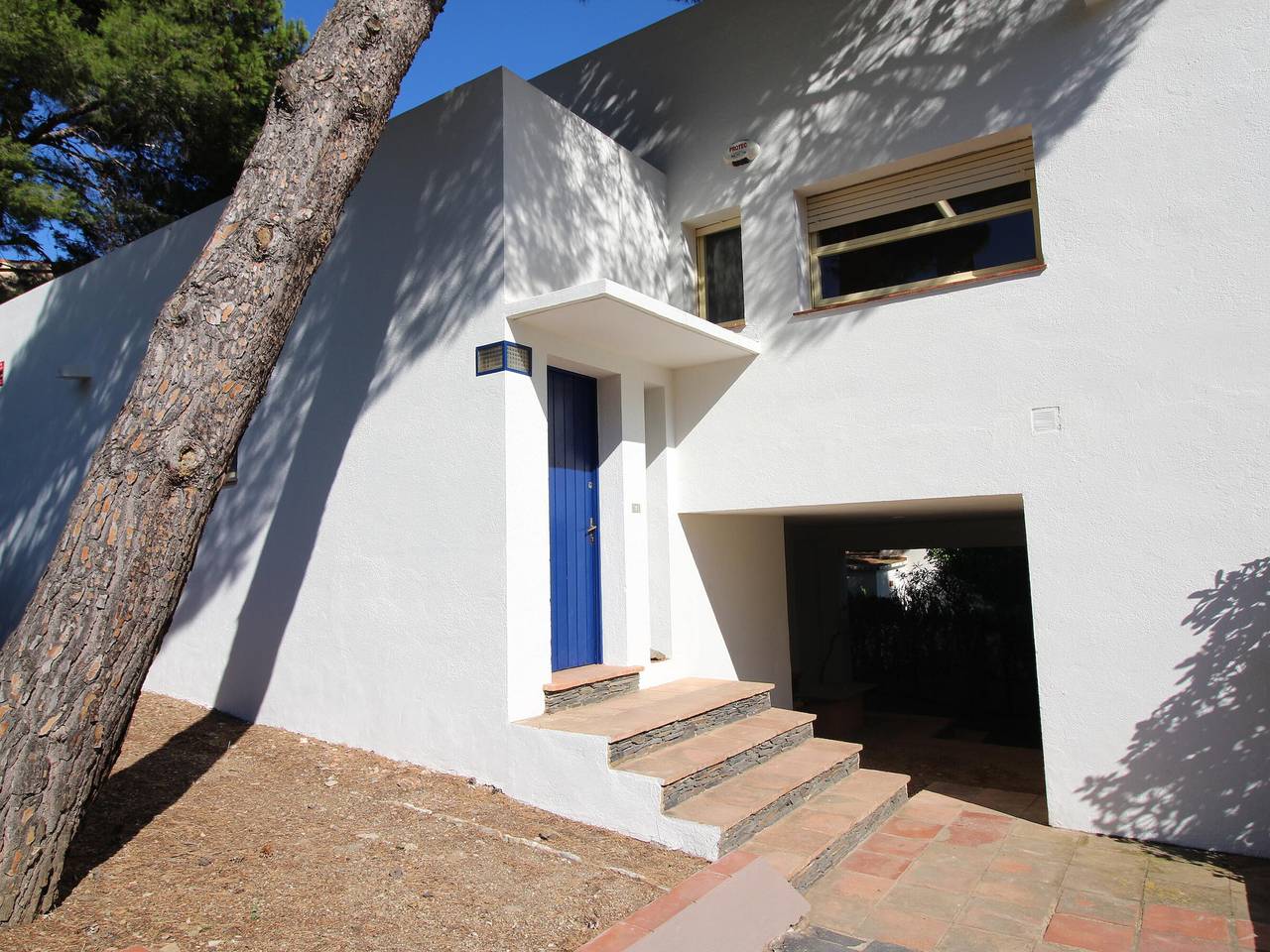 Casa con Jardín a 100m de la Playa de la Farella, Wifi y Garaje Privado in Llansá, Alt Empordà