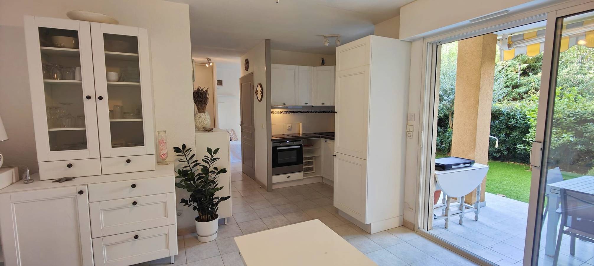 Studio entier, Studio jardin à 150 m de plage in Fréjus Plage, Fréjus
