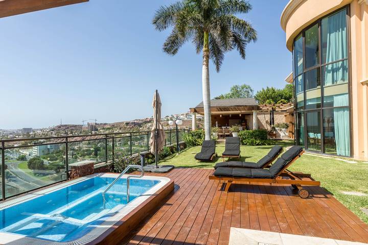 Chalet para 8 personas, con jardín además de jacuzzi y sauna en Gran Canaria - 4