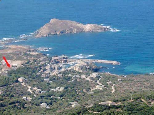 Cottage pour 6 personnes, avec jardin et vue dans Port de Centuri