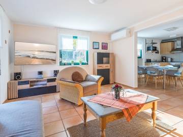 Ferienhaus für 6 Personen, mit Terrasse und Garten in Boltenhagen