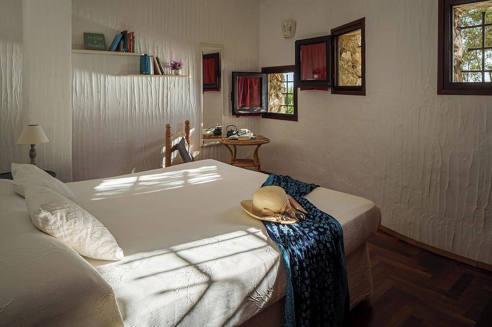 Villa three palms in Geremeas, Torre delle Stelle