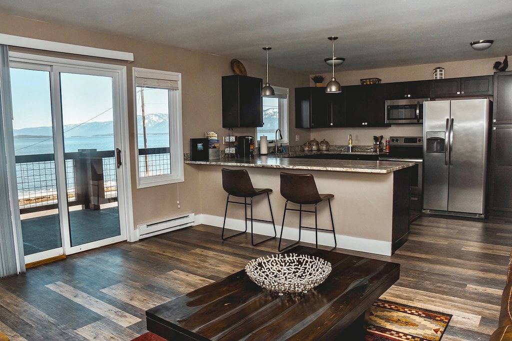 Edgewater #7 Eagle in Polson, Flathead Nationalwald