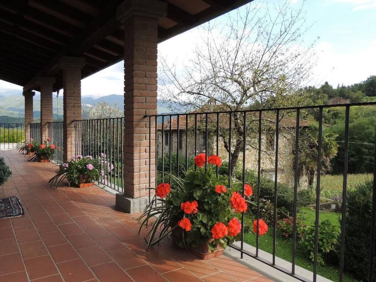 Entire apartment, Agriturismo L'Argilla - Wohnung in Camporgiano, Garfagnana